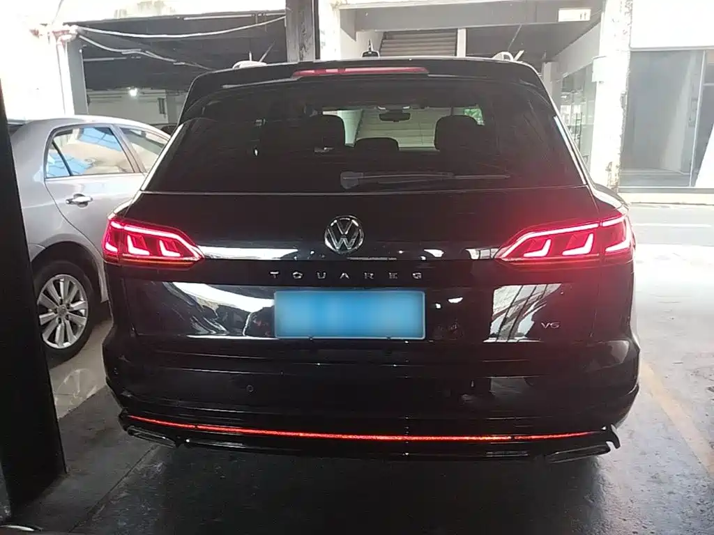 Volkswagen Touareg 2020 — фото 6