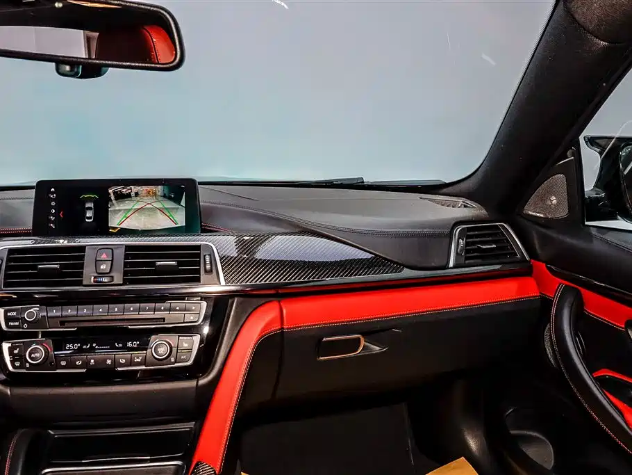 BMW M4 2019 — фото 25
