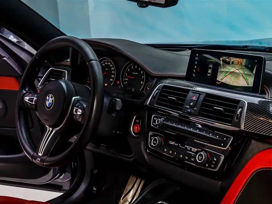 BMW M4 2019 — фото 31