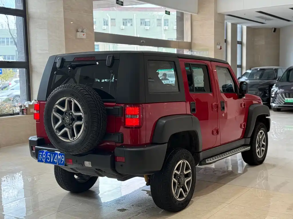 BAIC BJ40 2016 — фото 18