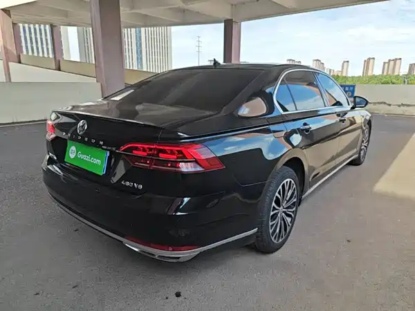 Volkswagen Phideon 2018