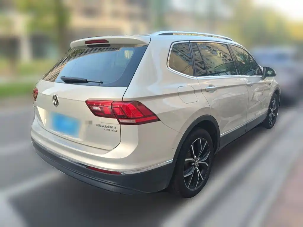Volkswagen Tiguan L 2019 — фото 6