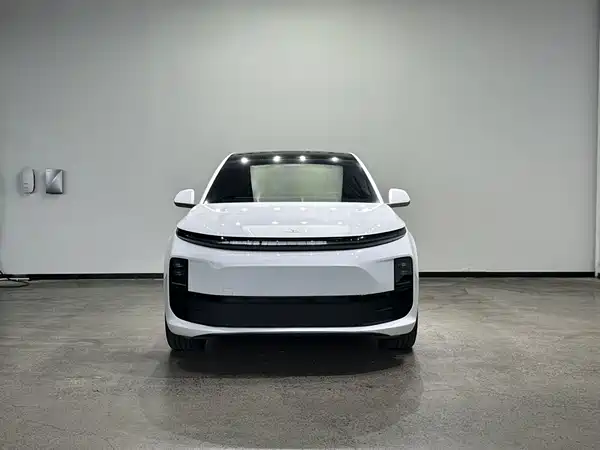 Li Auto L6 2024