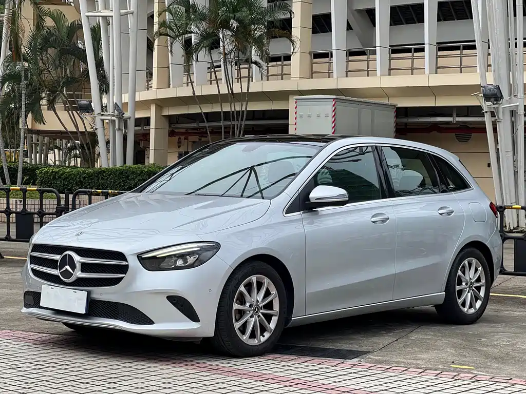 Mercedes-Benz B-Class 2019 — фото 1
