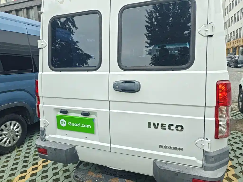 Iveco Proud 2020 — фото 6