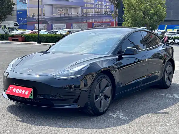 Tesla Model 3 2023