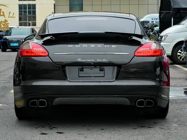 Porsche Panamera 2012