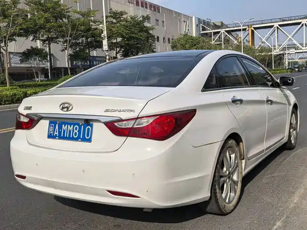 Hyundai Sonata 2012