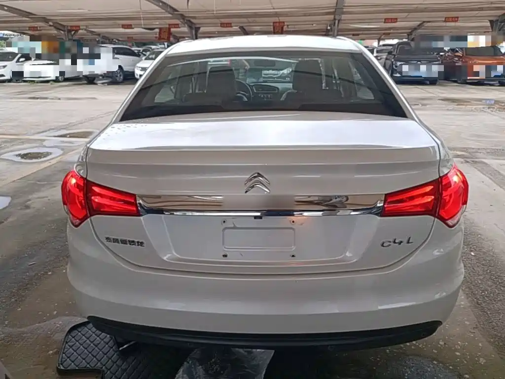 Citroën C4L 2015 — фото 6