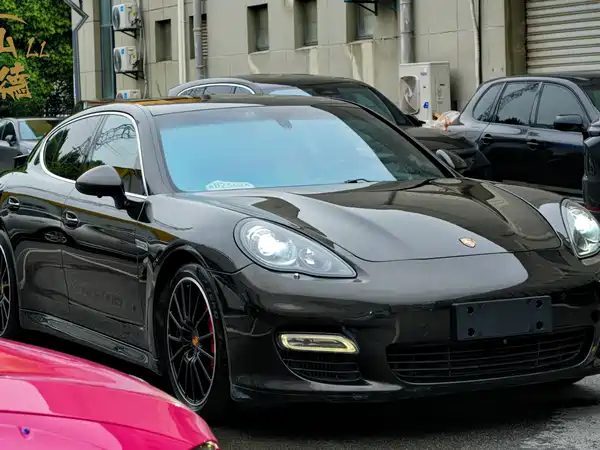 Porsche Panamera 2012
