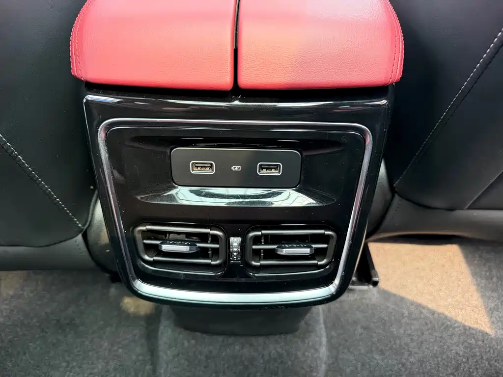 Jetour X70 PLUS 2022 — фото 14