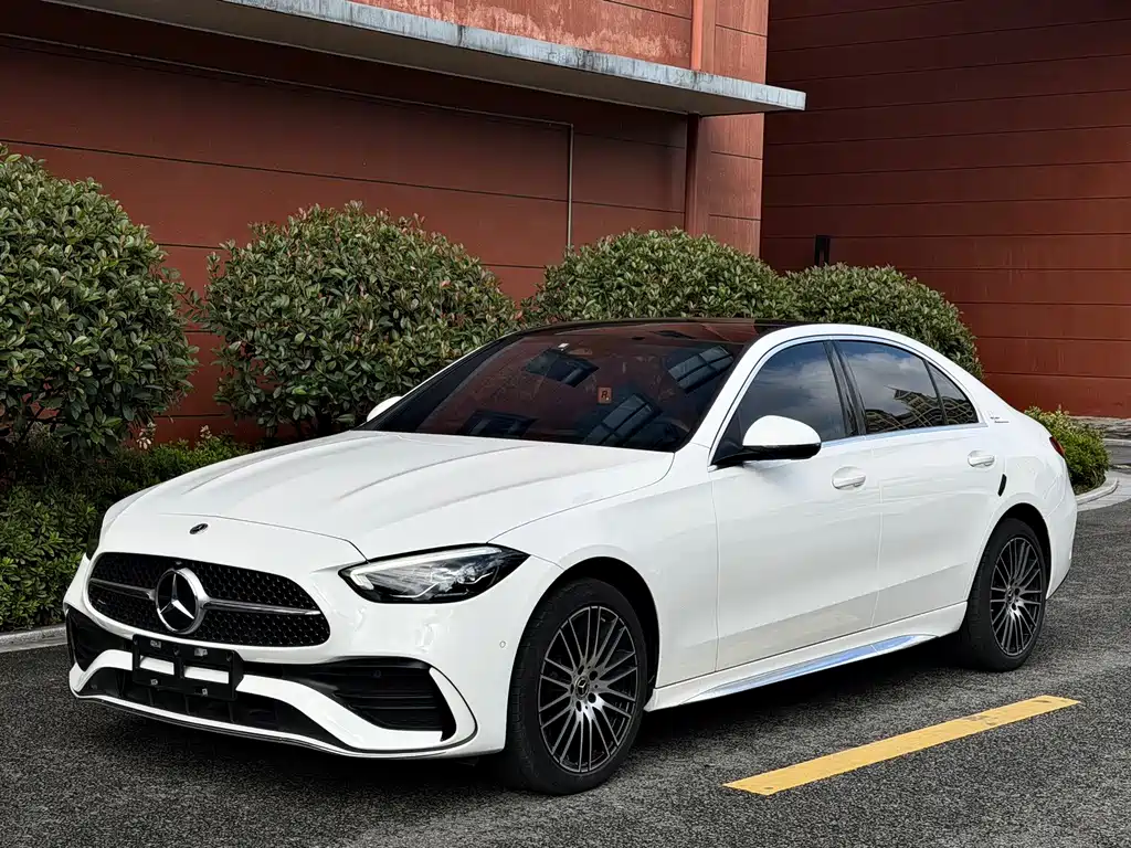 Mercedes-Benz C-Class 2025