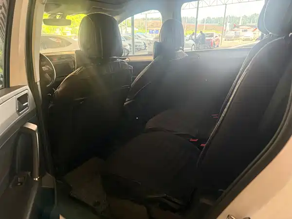 Volkswagen Touran 2021