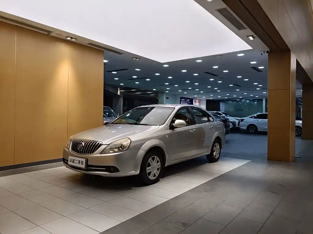 Buick Excelle 2013