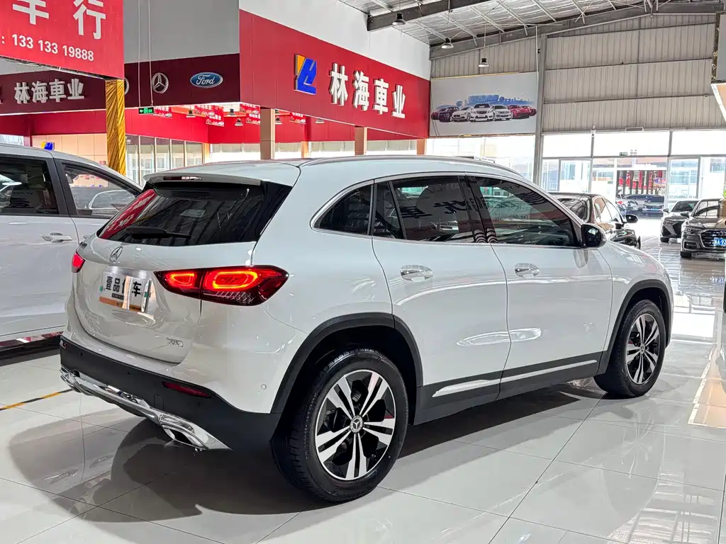 Mercedes-Benz GLA 2021 — фото 25