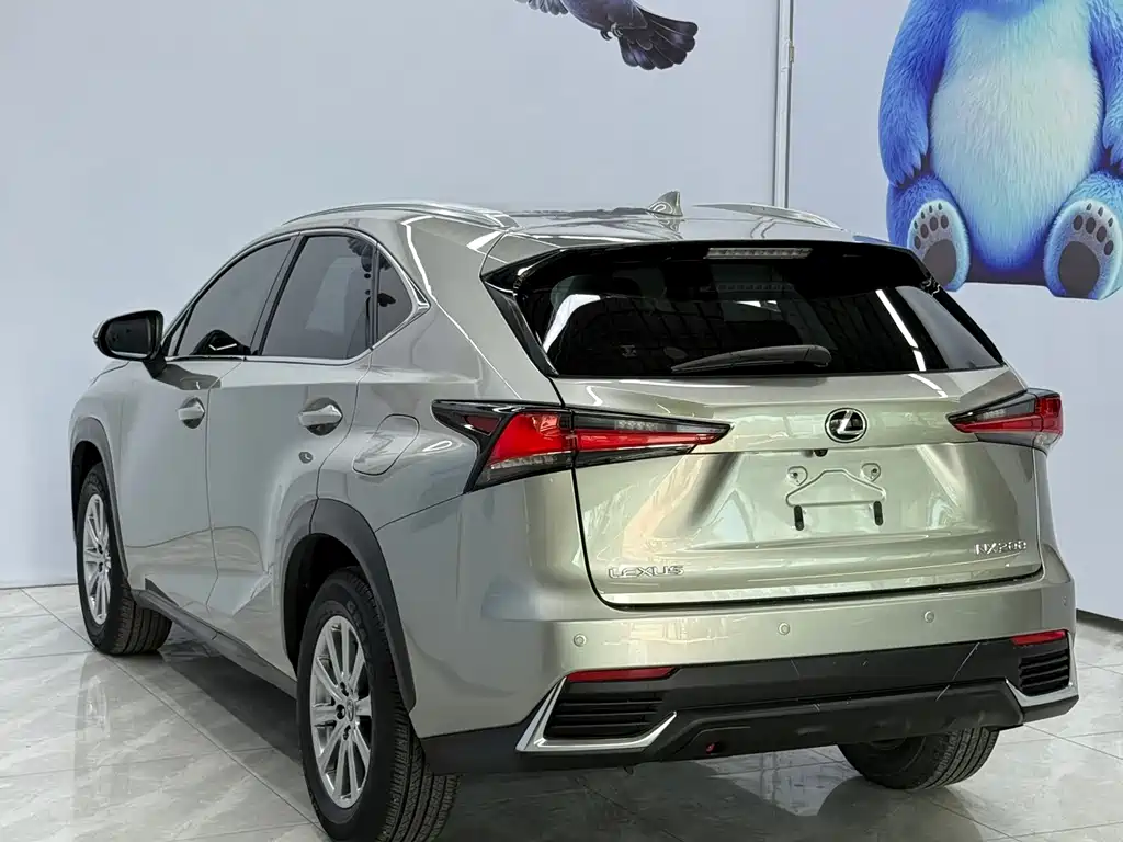 Lexus NX 2020 — фото 6