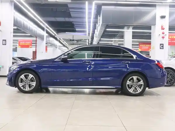 Mercedes-Benz C-Class 2019