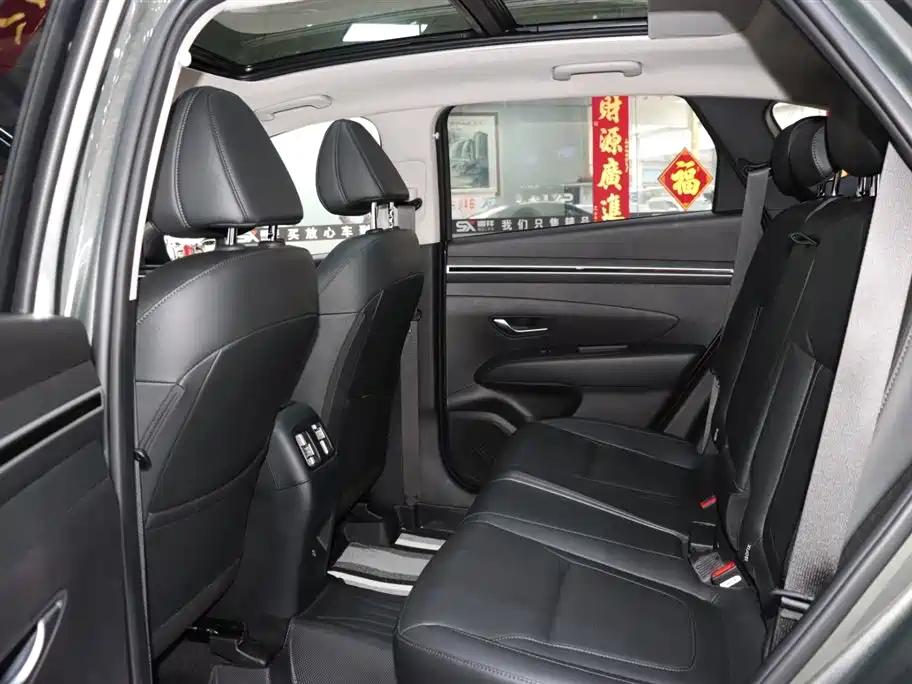 Hyundai Tucson 2023 — фото 11