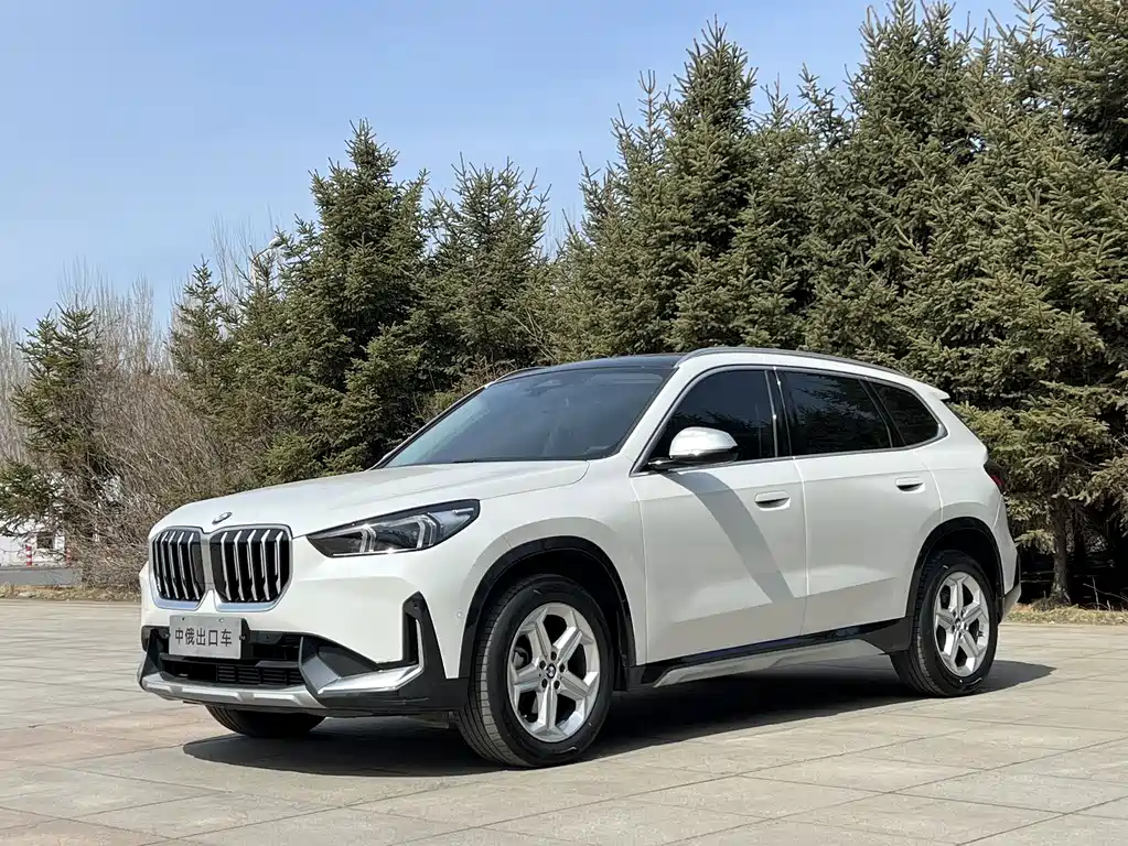 BMW X1 2023 — фото 1