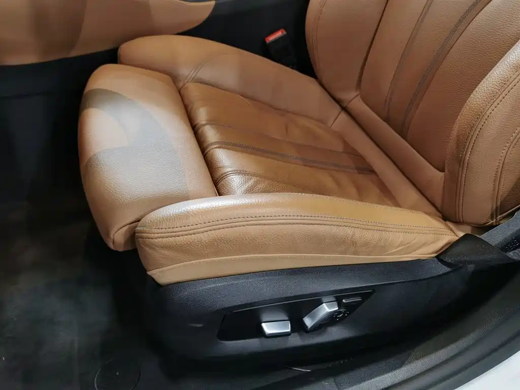 BMW 6 Series GT 2023 — фото 20