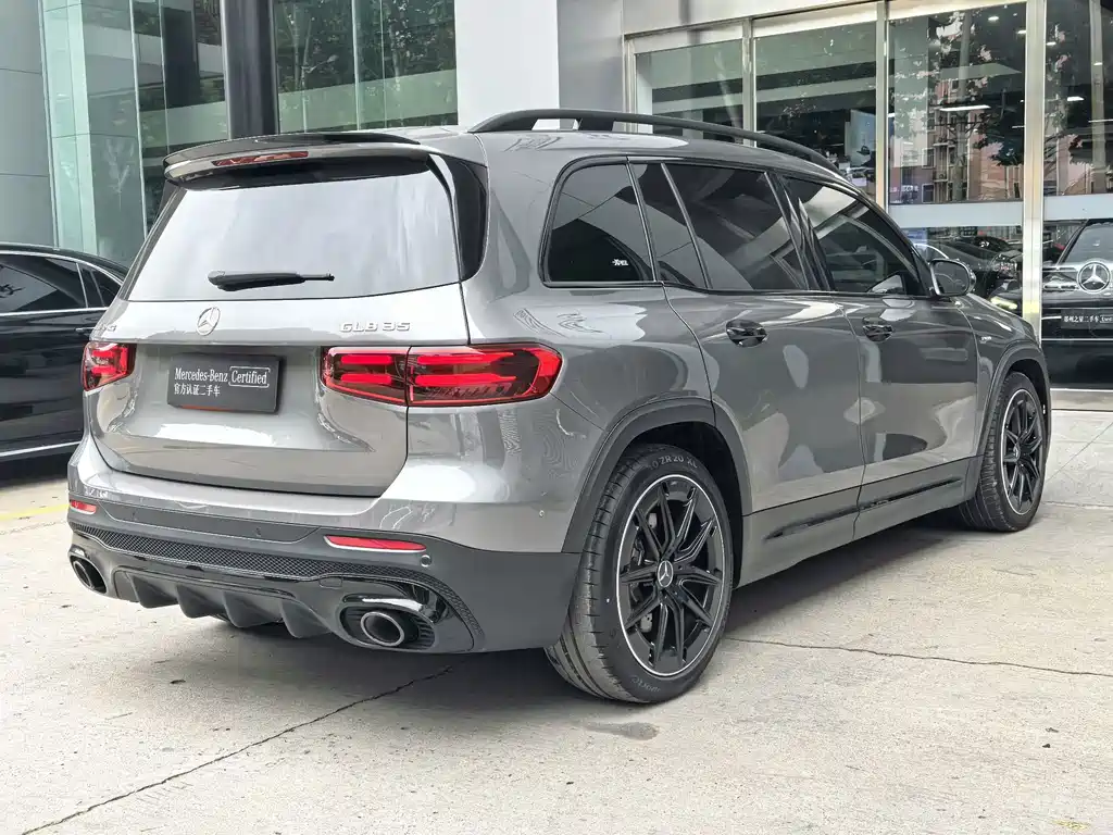 Mercedes-Benz GLB AMG 2024 — фото 5