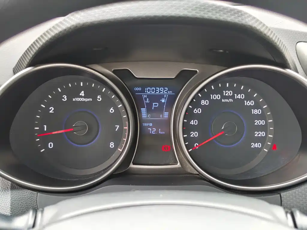 Hyundai Veloster 2015 — фото 28