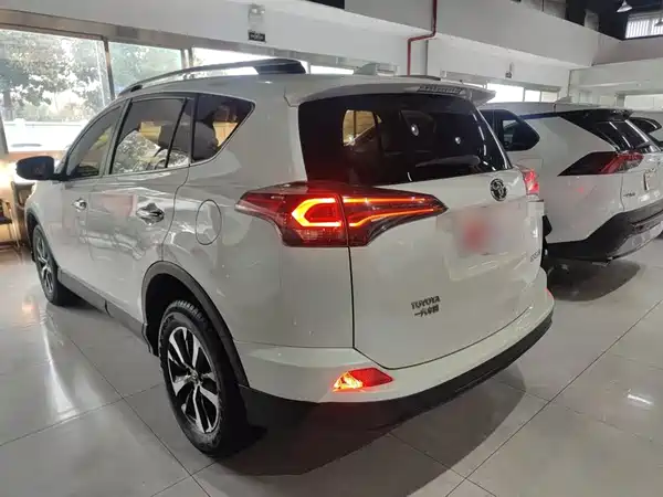 Toyota RAV4 2016