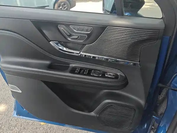 Lincoln Corsair 2020