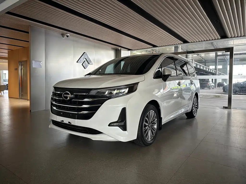 GAC Trumpchi M6 2020 — фото 1