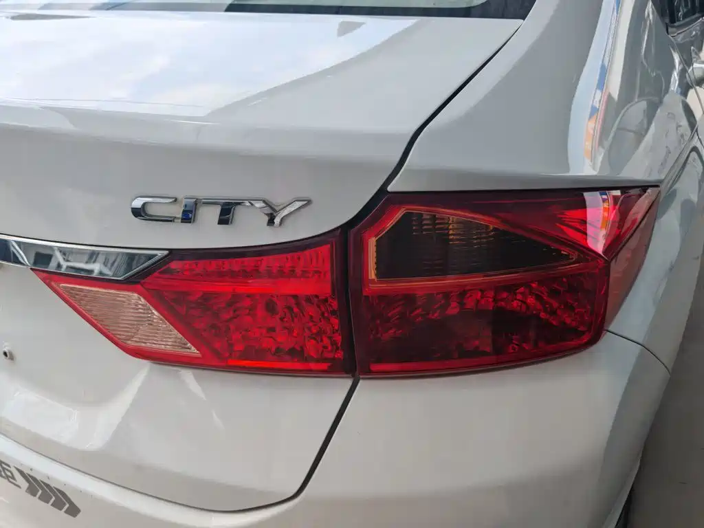 Honda City 2017 — фото 11