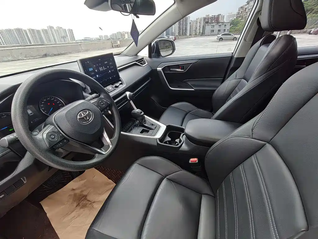 Toyota Wildlander 2021 — фото 18