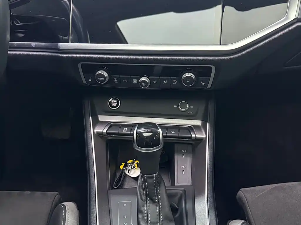 Audi Q3 2023 — фото 10