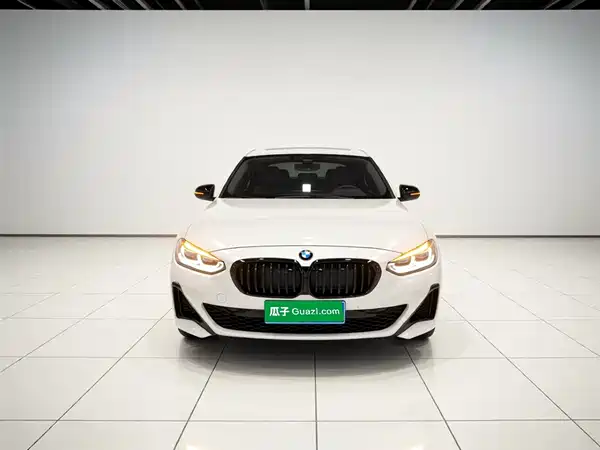 BMW 1 Series 2021