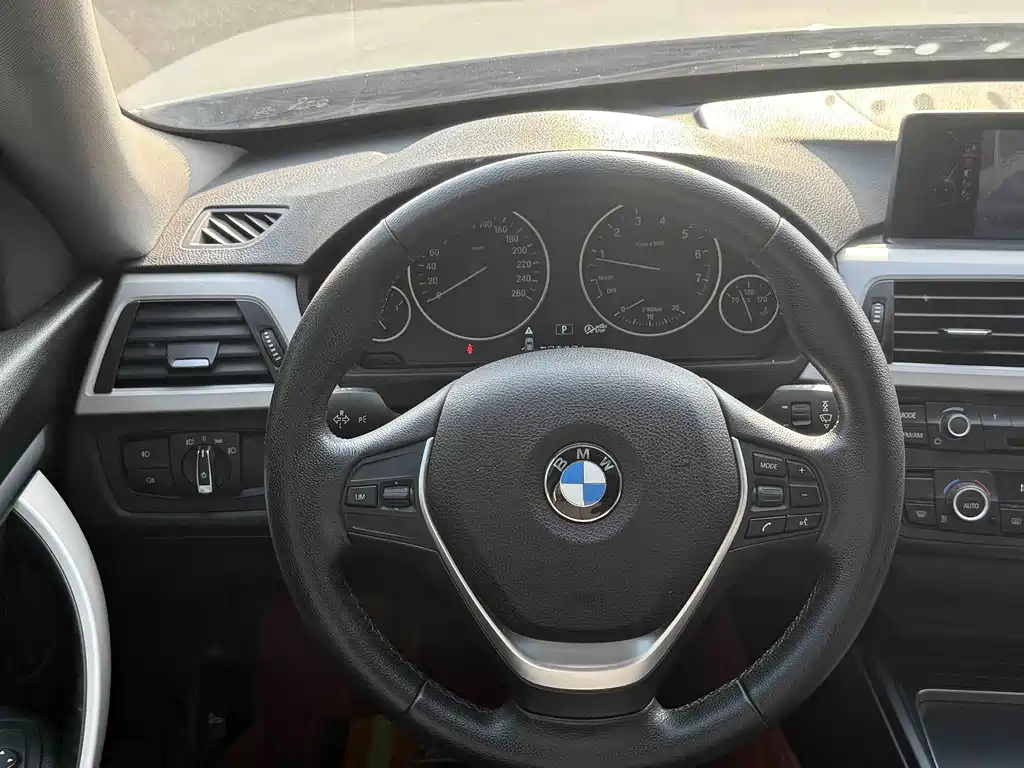 BMW 3 Series GT 2016 — фото 9