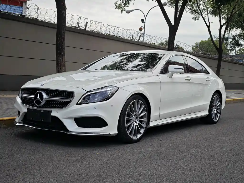 Mercedes-Benz CLS 2016 — фото 1
