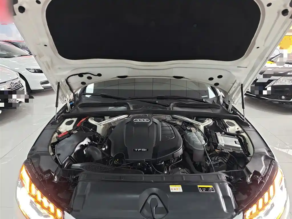 Audi A4L 2021 — фото 16