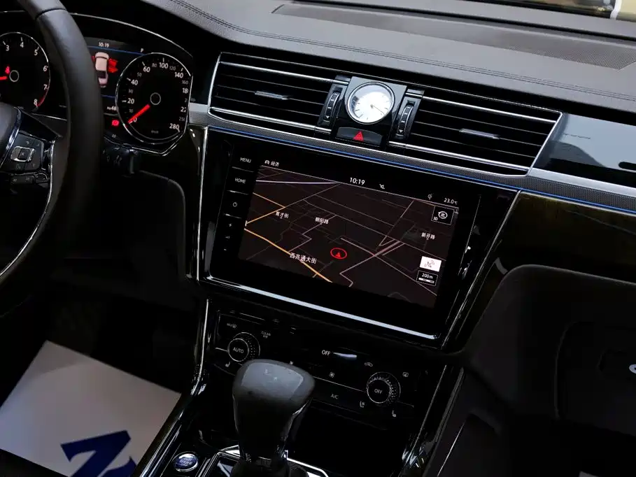 Volkswagen Phideon 2019 — фото 20