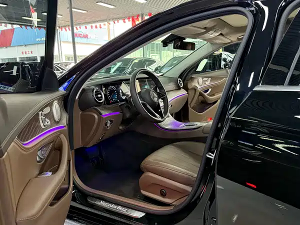 Mercedes-Benz E-Class 2023