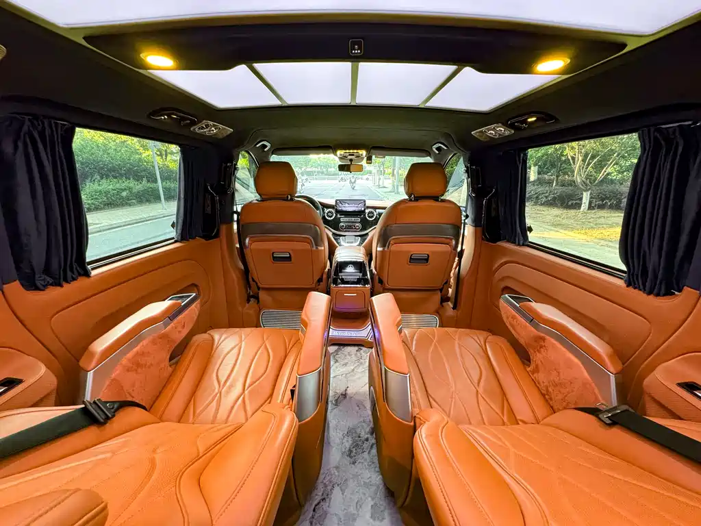Mercedes-Benz Vito 2023 — фото 17