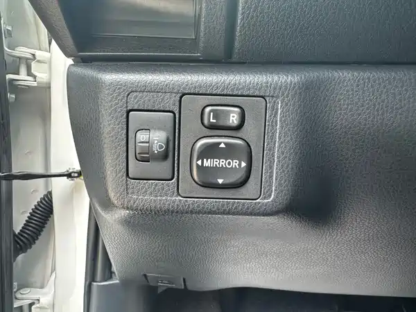 Toyota Yaris L 2022
