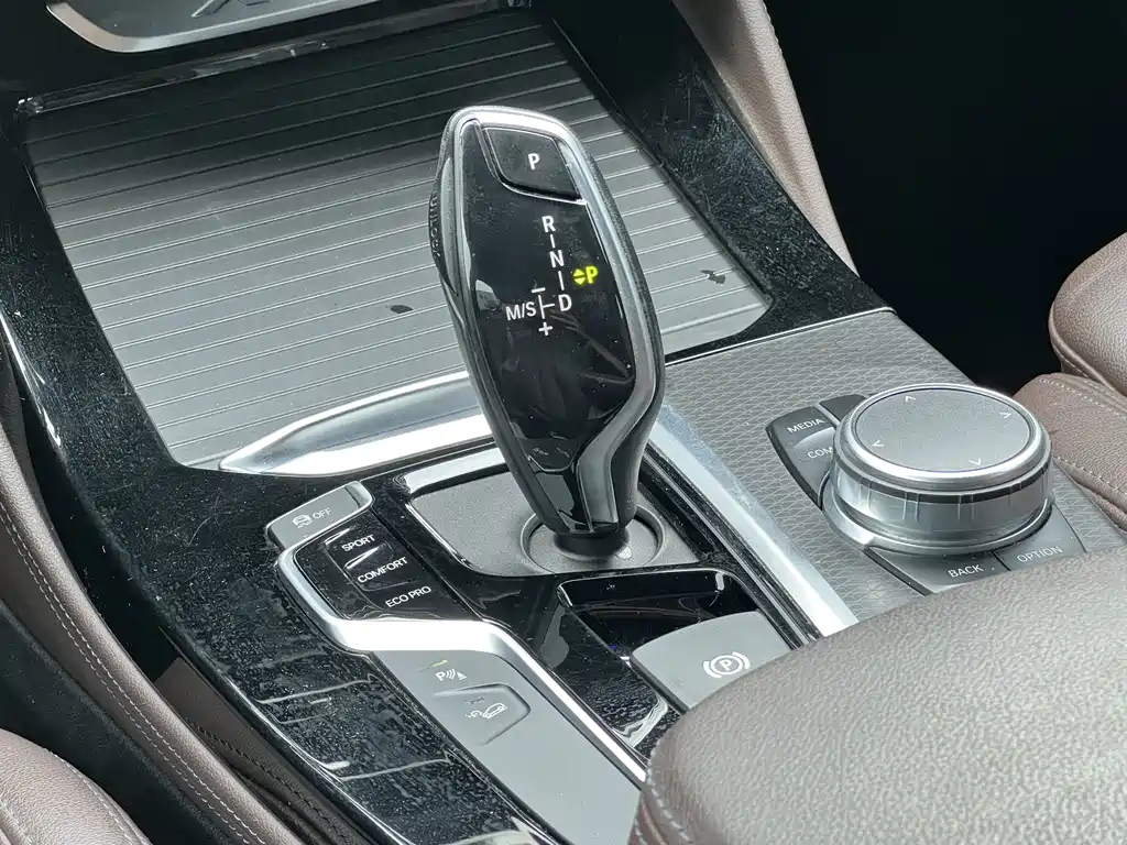 BMW X4 2020 — фото 12