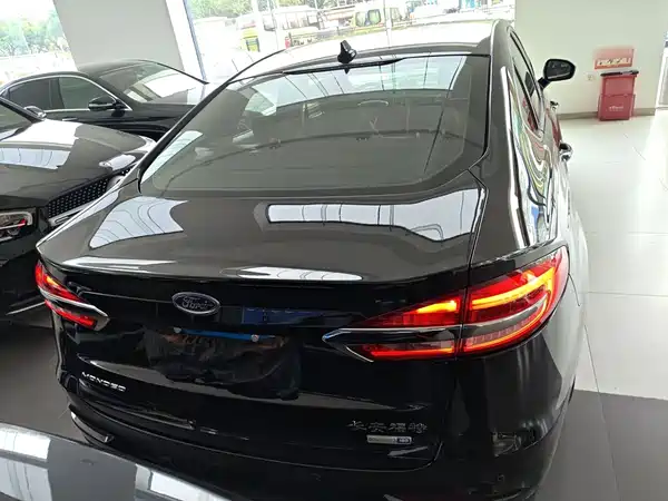 Ford Mondeo 2021