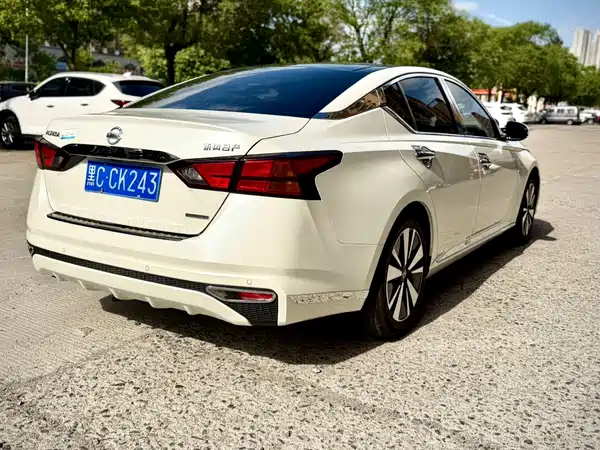 Nissan Teana 2021
