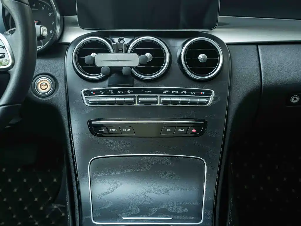 Mercedes-Benz C-Class 2019 — фото 16