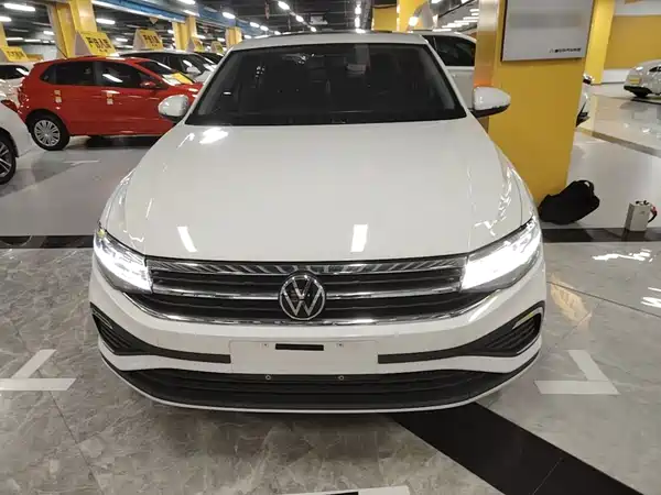 Volkswagen Bora 2023