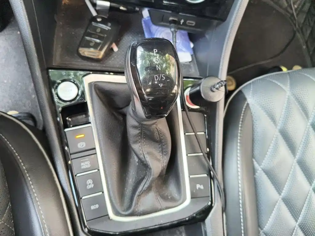 Volkswagen Sagitar 2022