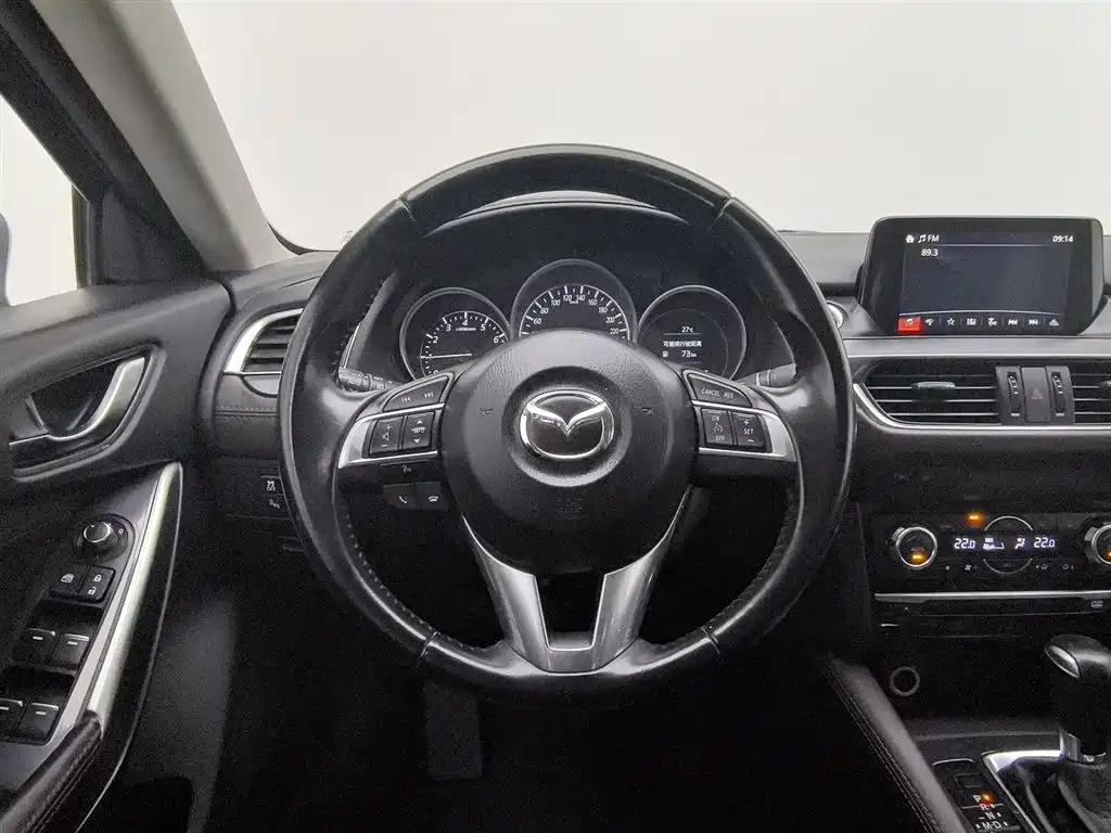Mazda Atenza 2017 — фото 11