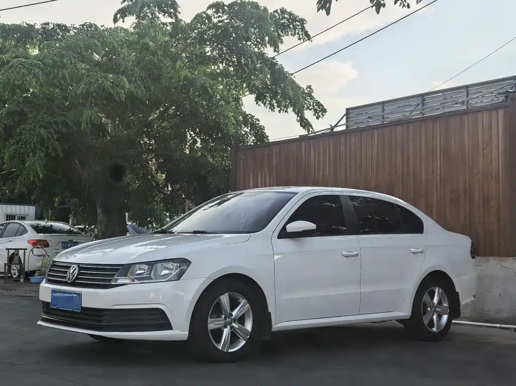 Volkswagen Lavida 2017 — фото 1
