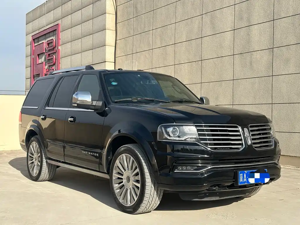 Lincoln Navigator 2018 — фото 3