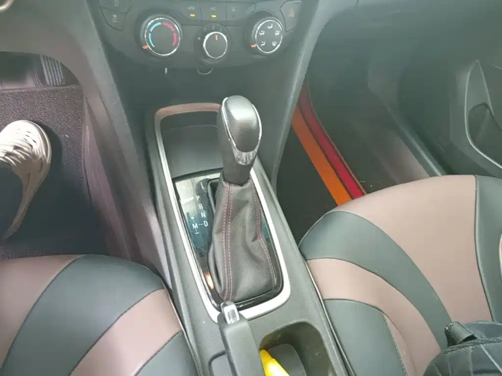 Chevrolet Cruze 2019 — фото 14